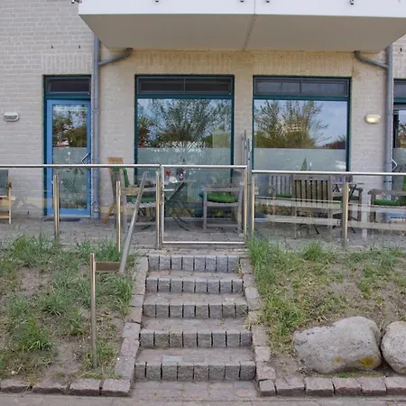 Inselblume 49 - Im Erdgeschoss Der Strandburg *