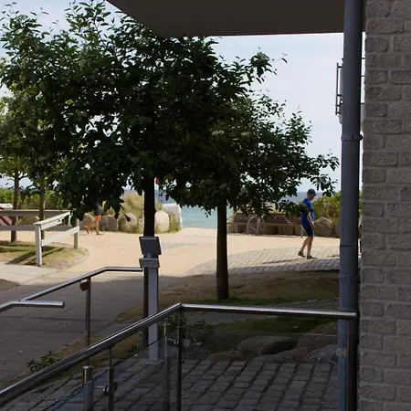 Inselblume 49 - Im Erdgeschoss Der Strandburg